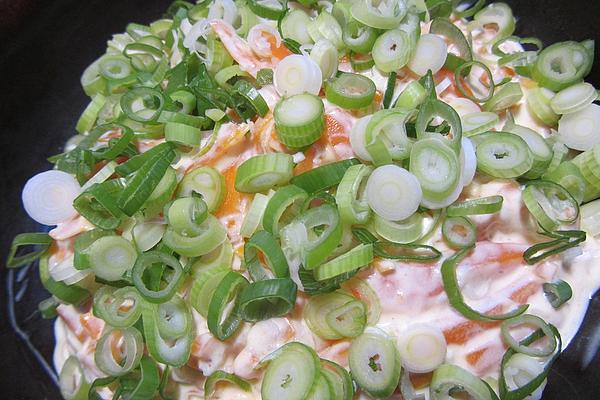 Carrot Salad with Spring Onions and Yogurt