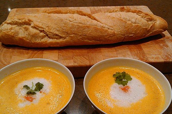 Carrot Soup with Orange Juice and Mint