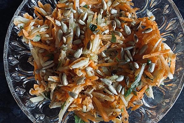 Carrots – Kohlrabi Salad