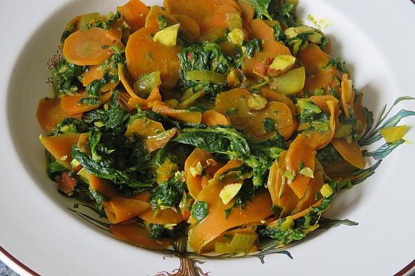 Carrots – Spinach – Curry with Spicy Rice
