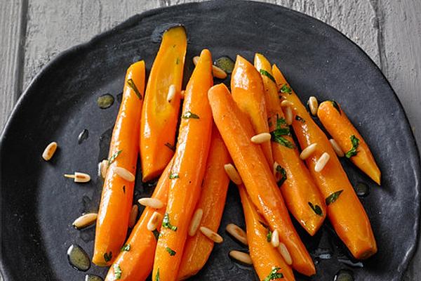 Carrots with Balsamic Vinegar and Pine Nuts