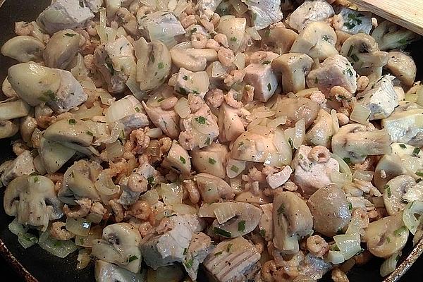 Casserole with Mushrooms, Shrimps and Tuna