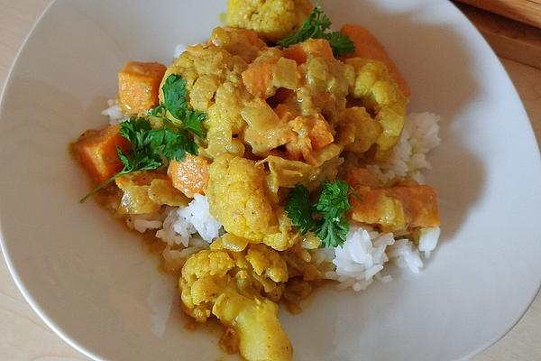 Cauliflower and Sweet Potato Curry