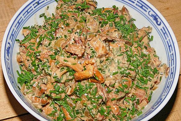 Chanterelles in Cream Of Chives