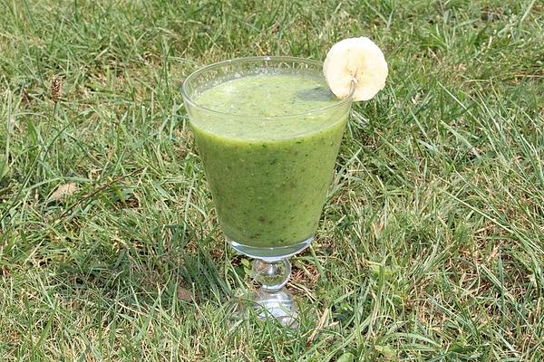 Chard, Cucumber and Mint Smoothie