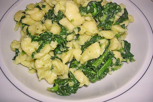 Cheese Dumplings with Spinach Leaves