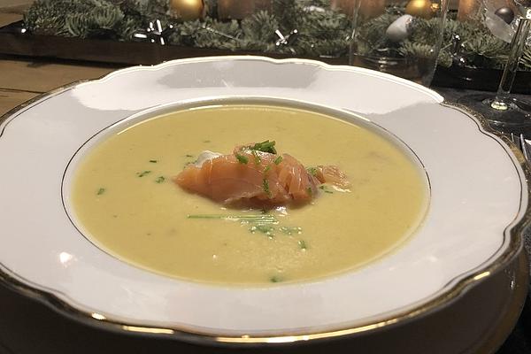 Cheese – Leek – Soup with Salmon