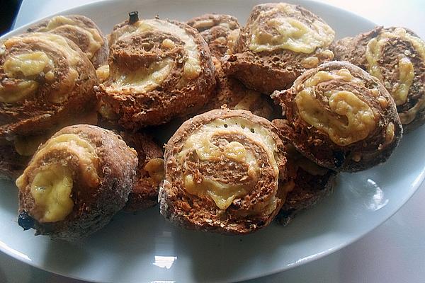 Cheese Rolls with Dried Tomatoes