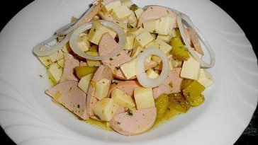 Swiss Sausage Salad À La Uschi