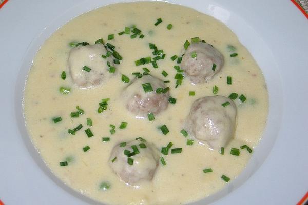 Cheese Soup with Onion Meatballs