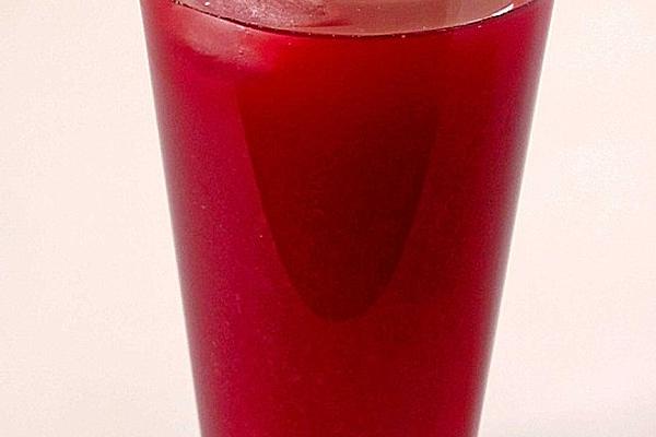 Cherry-quince Drink
