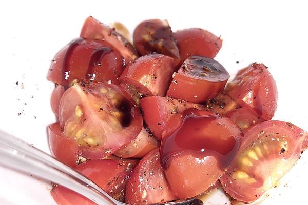 Cherry Tomato Salad with Tarragon and Balsamic Vinegar