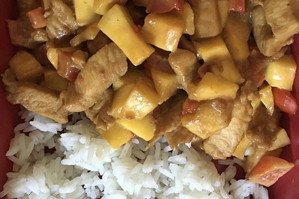 Chicken Breast Fillets with Mango and Peanut Butter