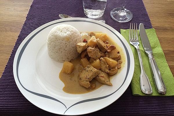 Chicken Curry in Coconut Milk with Pineapple and Cashew Nuts