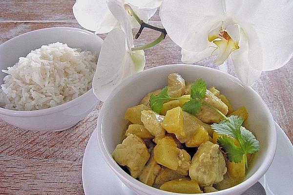 Chicken Curry with Pineapple