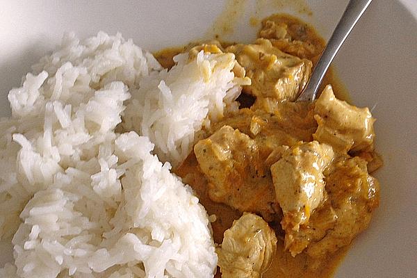 Chicken Curry with Rice and Cashews
