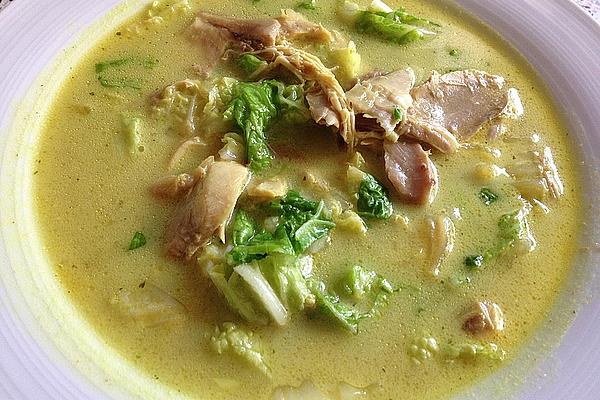 Chicken Soup with Chinese Cabbage and Coconut Milk