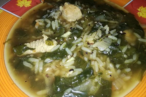 Chicken Soup with Spinach, Garlic and Rice
