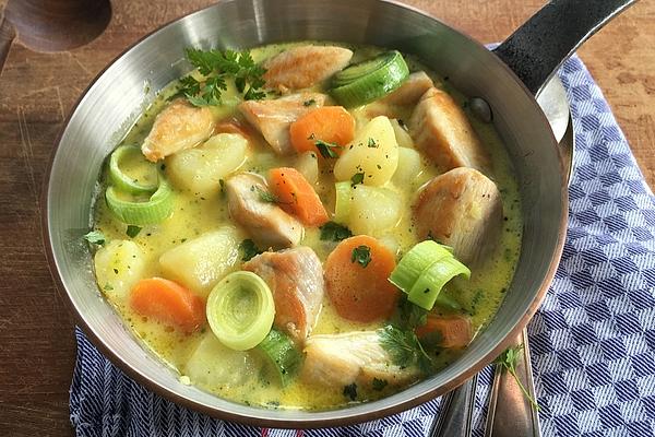 Chicken Stew with Leek and Potatoes