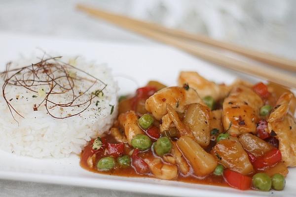 Chicken with Pineapple and Sweet and Sour Sauce