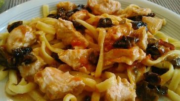 Chicken with Prunes and Dates