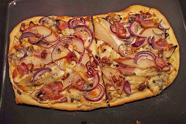 Chicory and Pear Pizza with Gorgonzola