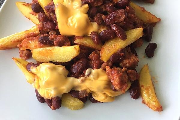 Chili Cheese Fries with Minced Meat