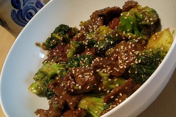 Chinese Beef with Broccoli in Oyster Sauce
