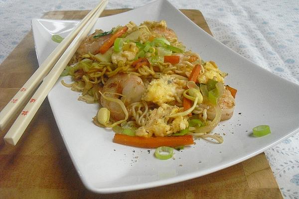 Chinese Fried Glass Noodles with Crabs