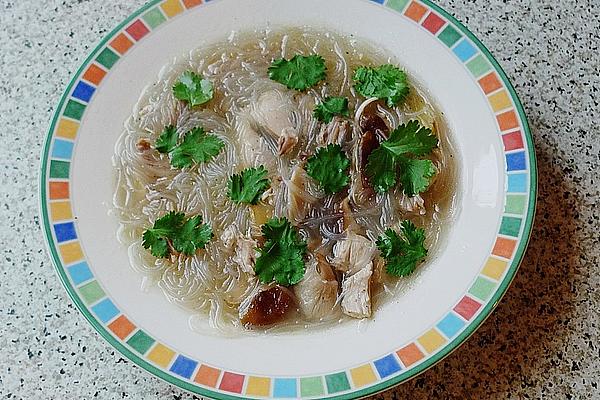 Chinese Glass Noodle Soup with Chicken
