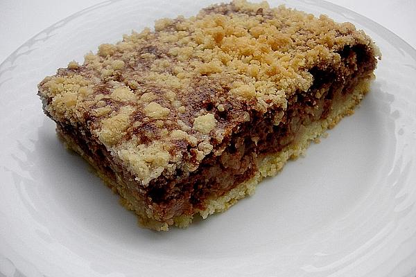 Chocolate – Apple – Nut Cake with Fine Crumble