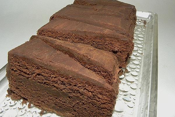 Chocolate Cake with Creamy Core