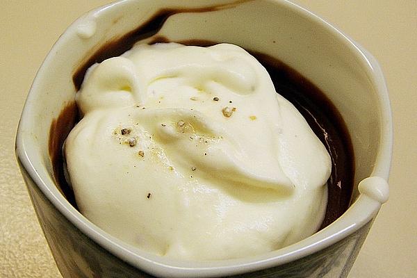 Chocolate Cream with Cardamom Cream