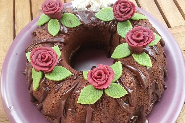 Chocolate – Nut – Bundt Cake