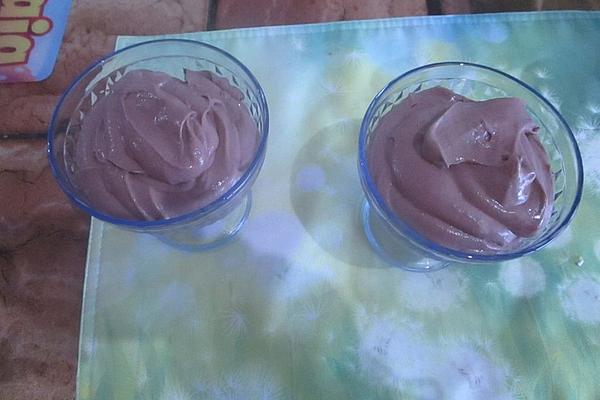 Chocolate Pudding with Baileys Cream