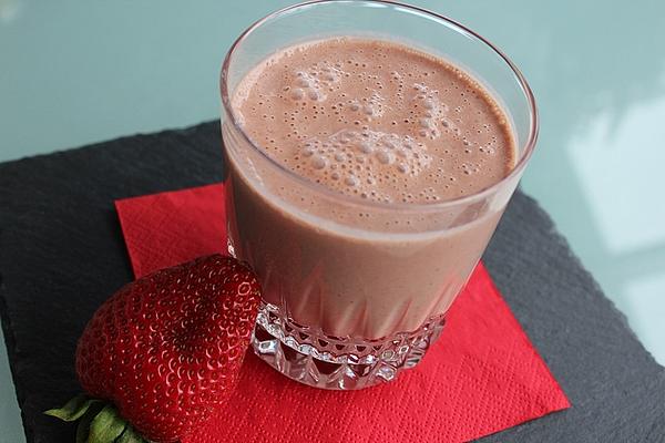 Chocolate-strawberry-banana Shake