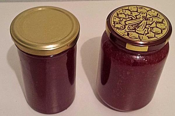 Chokeberry and Mirabelle Jam