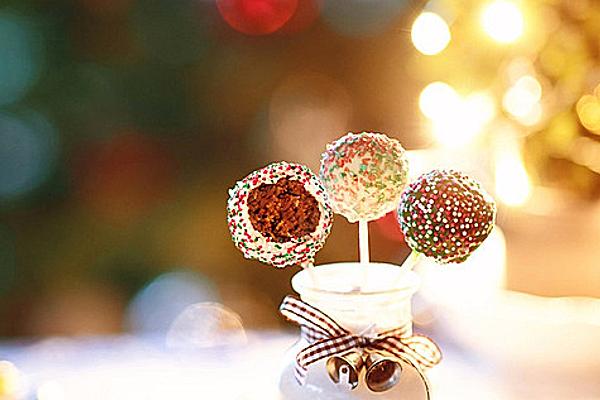 Christmas Cake Pops