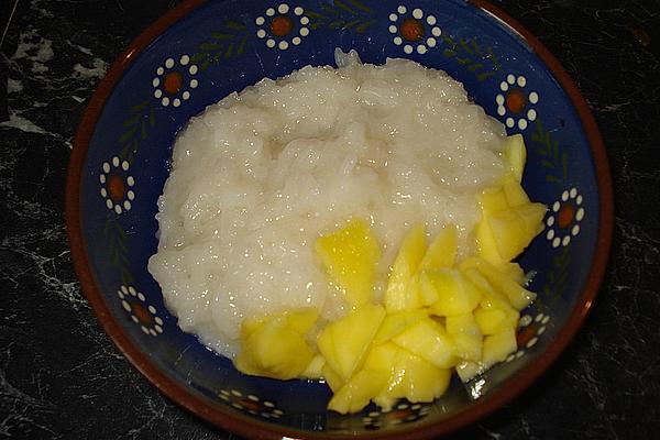 Coconut Milk Sticky Rice with Mango – Khao Nieau Mamuang