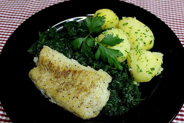 Cod Fillet on Bed Of Spinach with Boiled Potatoes