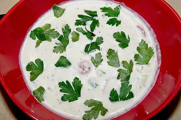 Cold Greek Cucumber Yogurt Soup