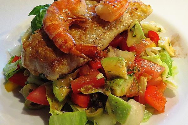 Colorful Summer Salad with Shrimp