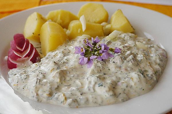 Cottage Cheese with Wild Herbs
