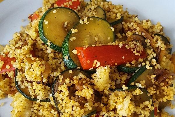 Couscous Pan with Peppers and Zucchini