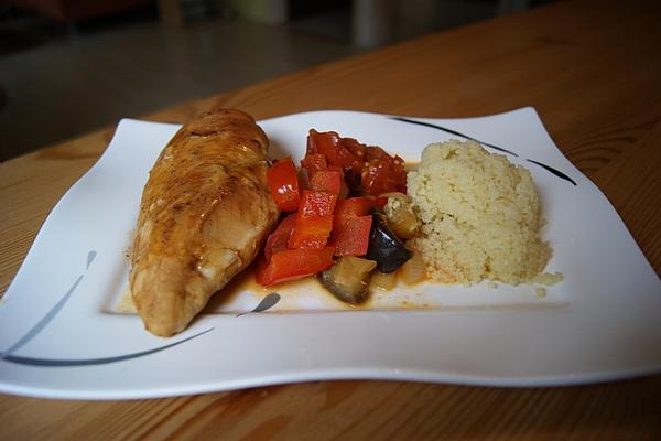 Couscous with Chicken in Mediterranean Sauce