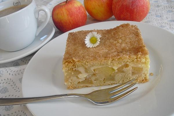 Covered Apple Pie with Vanilla Topping and Crispy Crust from Tray