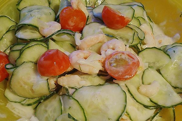 Crabs with Cucumber and Tomatoes