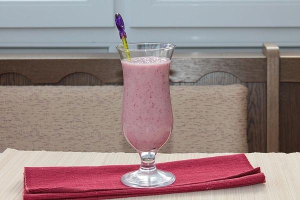 Cranberry and Banana Smoothie