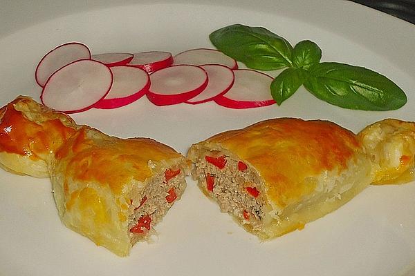 Cream Cheese and Minced Meat Rolls in Puff Pastry