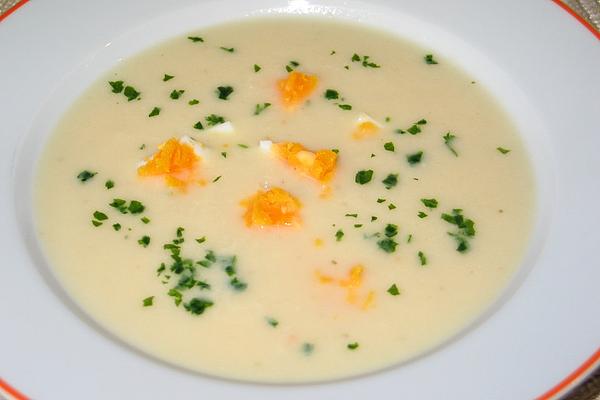 Cream Of Asparagus Soup with Egg and Pertersilie
